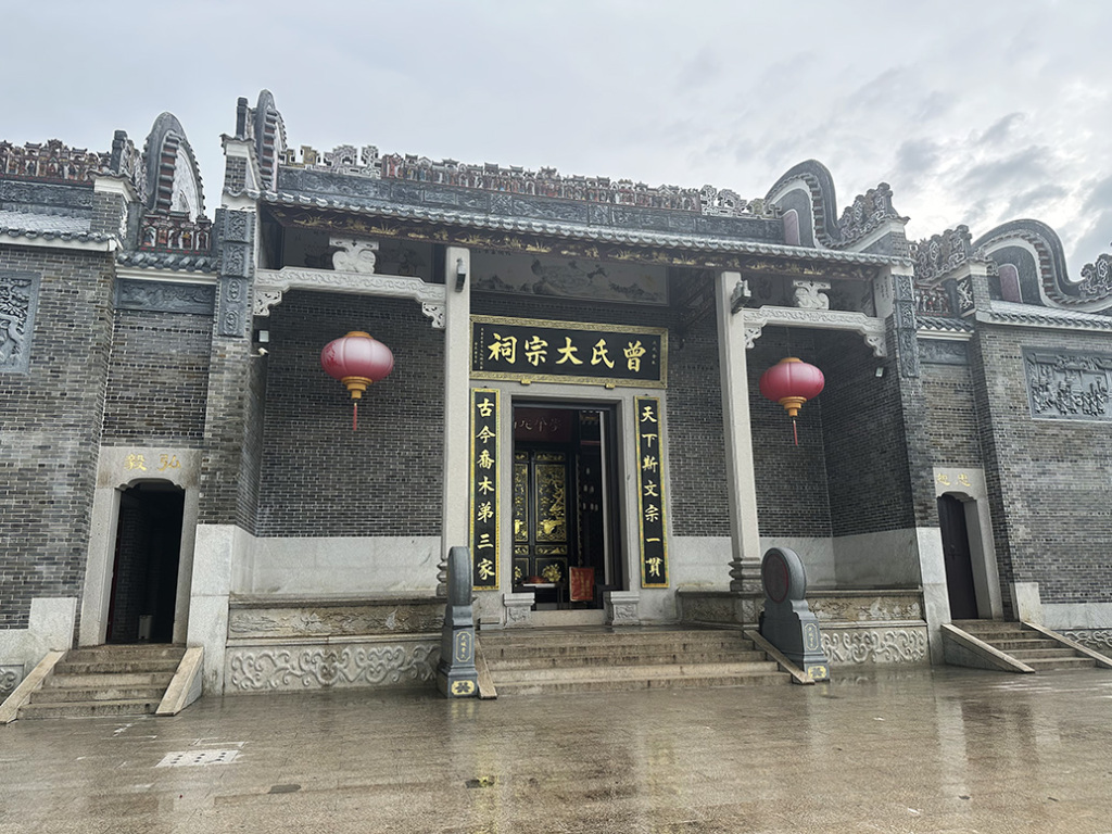 花七百万建宗祠木材腐烂成严重损坏房