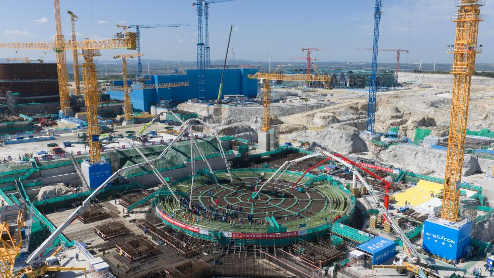 招远核电2号机组核岛筏基浇筑现场 招远核电2号机组核岛筏基浇筑现场