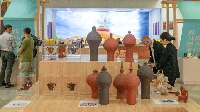 荣昌陶•世界潮｜2026首届荣昌陶创意设计大赛佳作奖作品