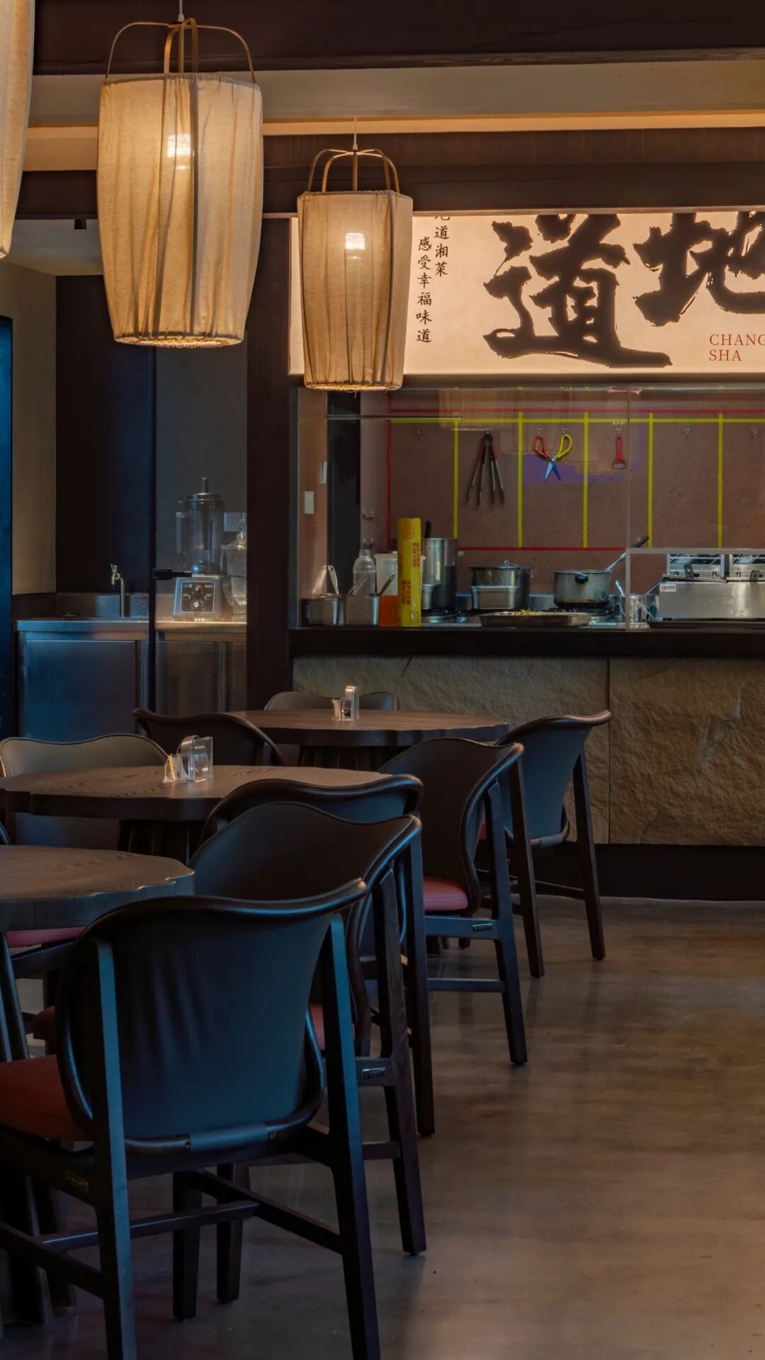 第九届顶峰设计奖 | 餐饮空间实景类铜奖:彭厨(星沙店) · 作品图6