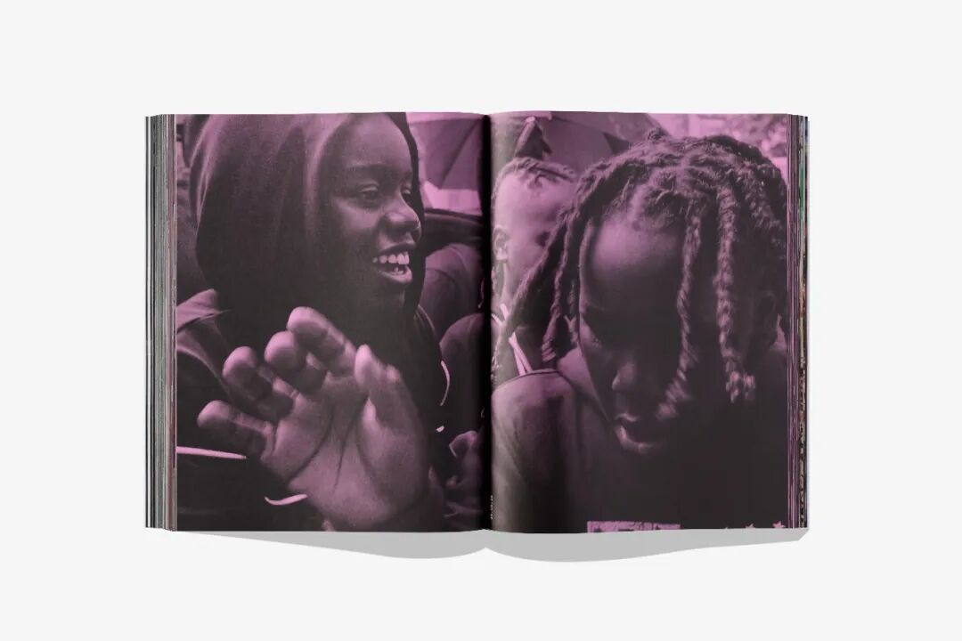 美国平面设计协会 AIGA(American Institute of Graphic Arts)2025 年最佳书籍与封面设计 · 作品图76