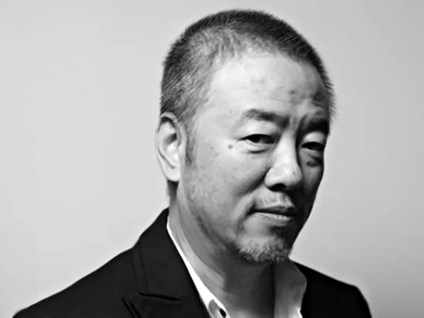 韩家英肖像