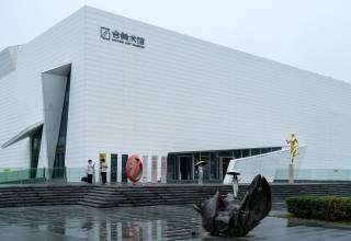 从模型到场地：直向建筑十八年实践如何被组织成一场展览